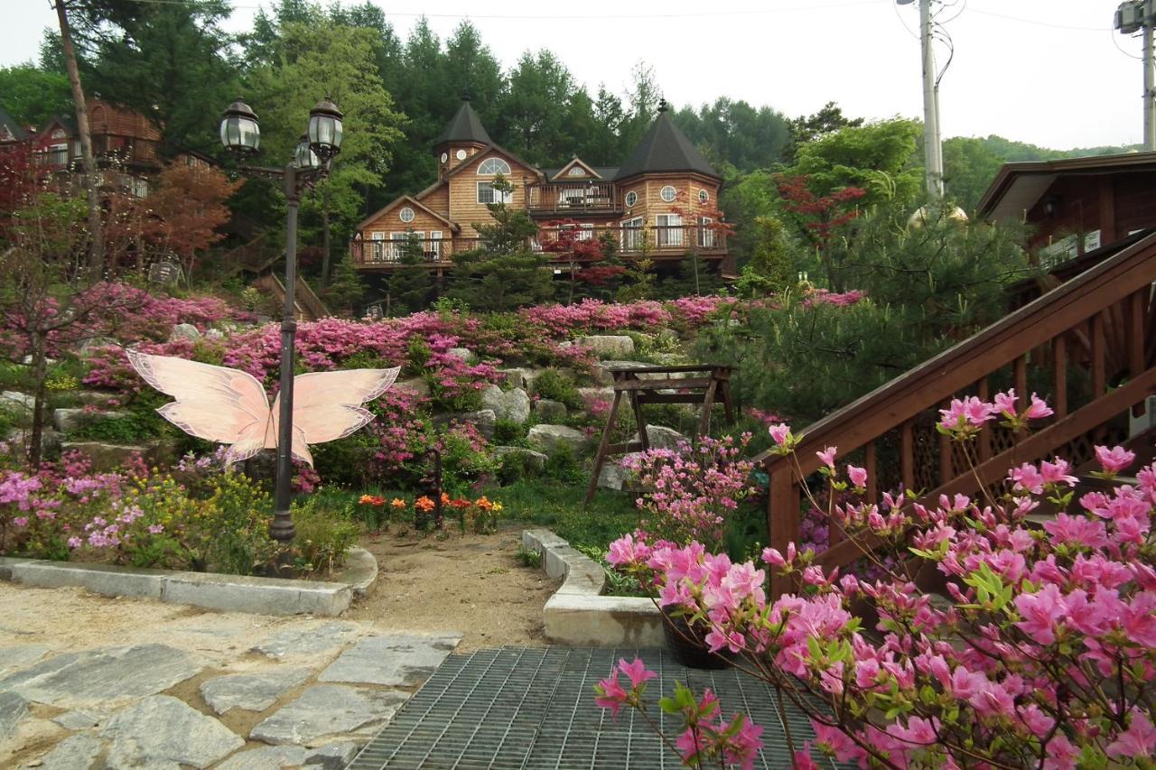 Elf Resort Hotel Pyeongchang Bagian luar foto