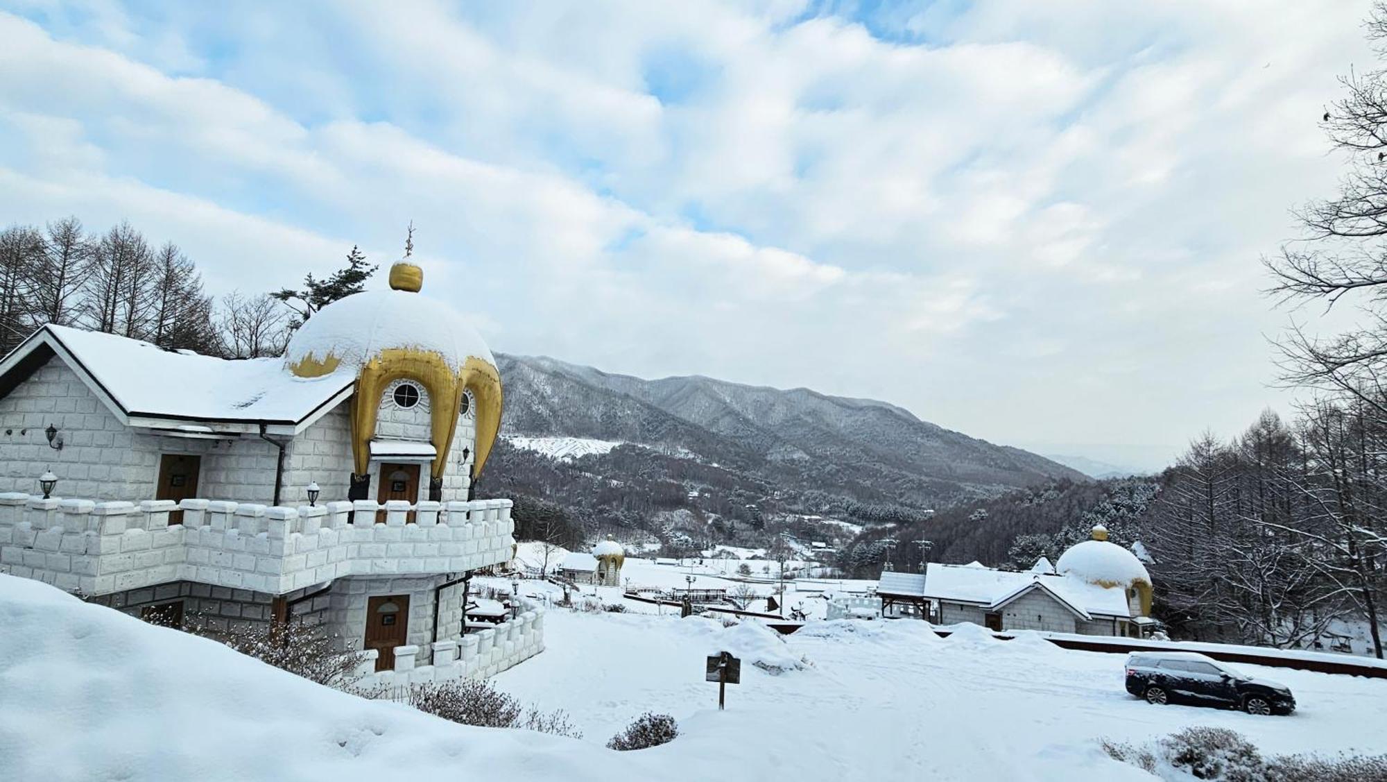 Elf Resort Hotel Pyeongchang Bagian luar foto